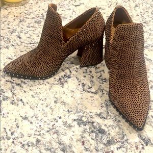 Gianni Bini leopard studded bootie size 9